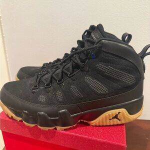 Men’s AirJordan 9 Retro NRG Black Sneakerboots size 10.5